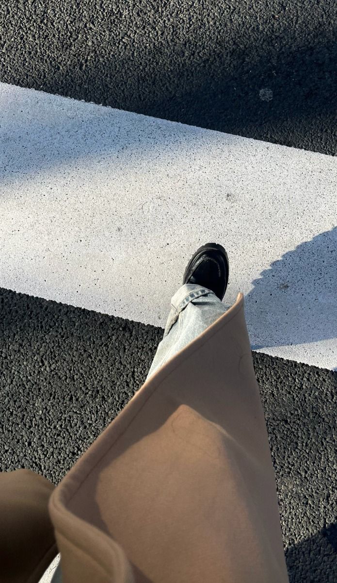 Walk aesthetic _ Crossroad